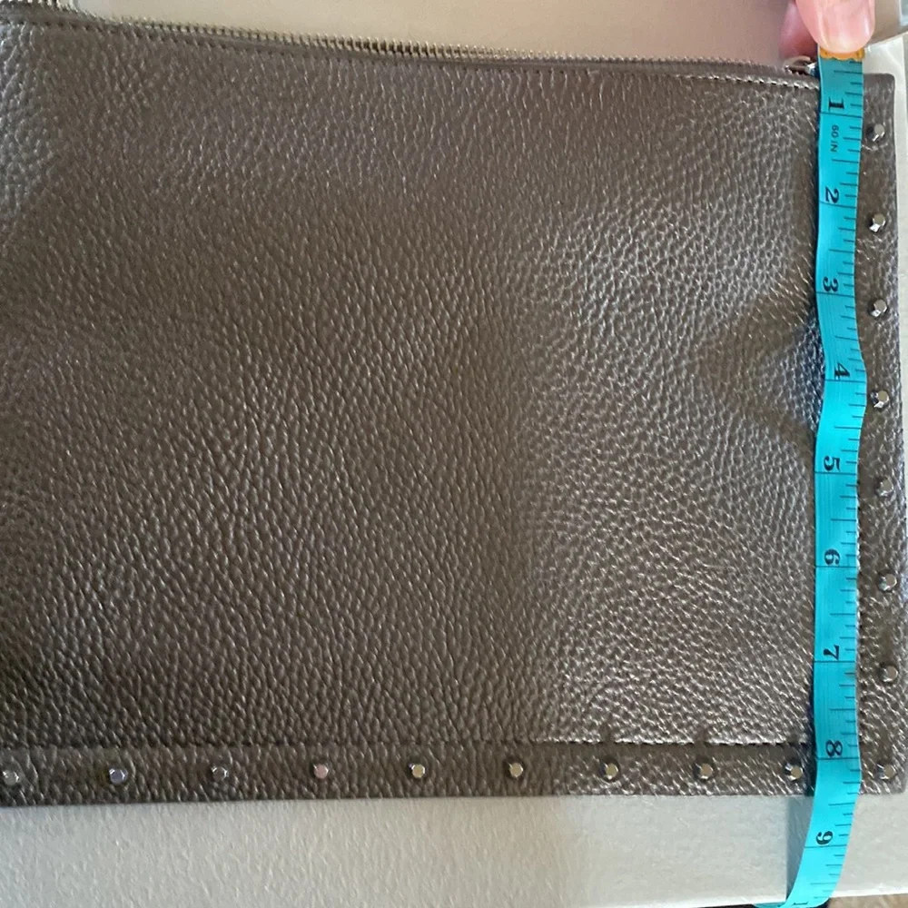 White House Black market clutch - Picture 3 of 4